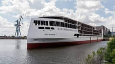 Теплоход «Владимир Жириновский» прибыл в Петербург на достройку
