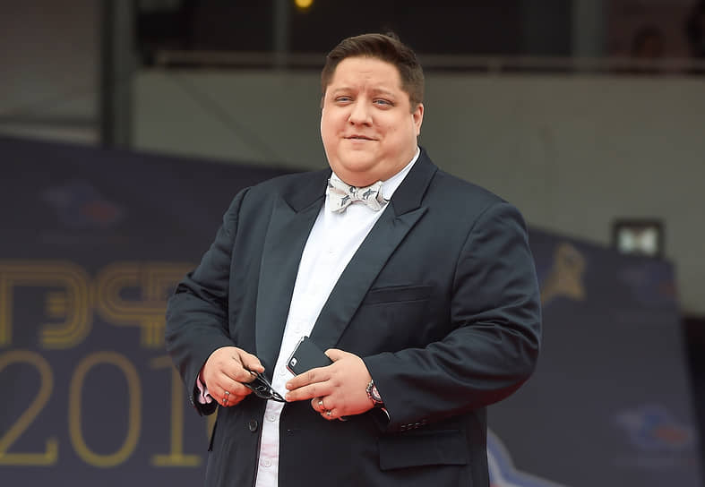 Роман Попов