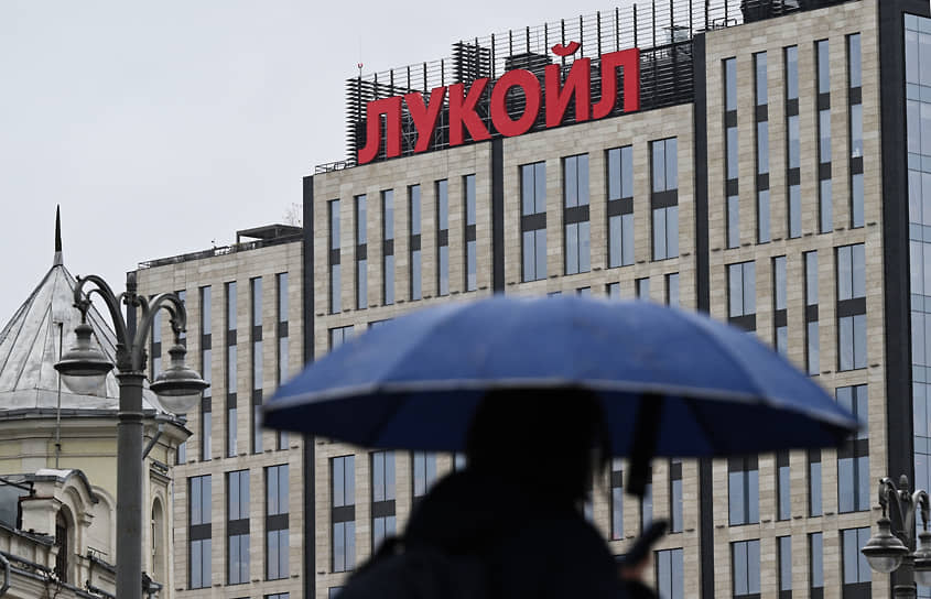 Акции ЛУКОЙЛа отреагировали ростом на планы продать Gunvor зарубежные активы