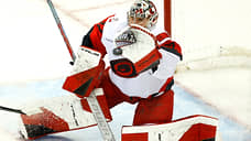 Голкипер «Каролины» Кочетков сыграл «на ноль» в первом матче в сезоне НХЛ