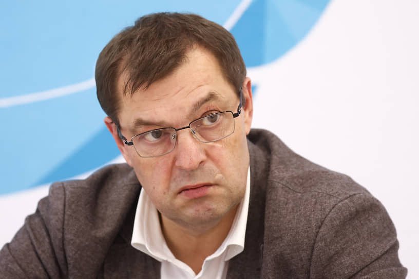 Виталий Артемов