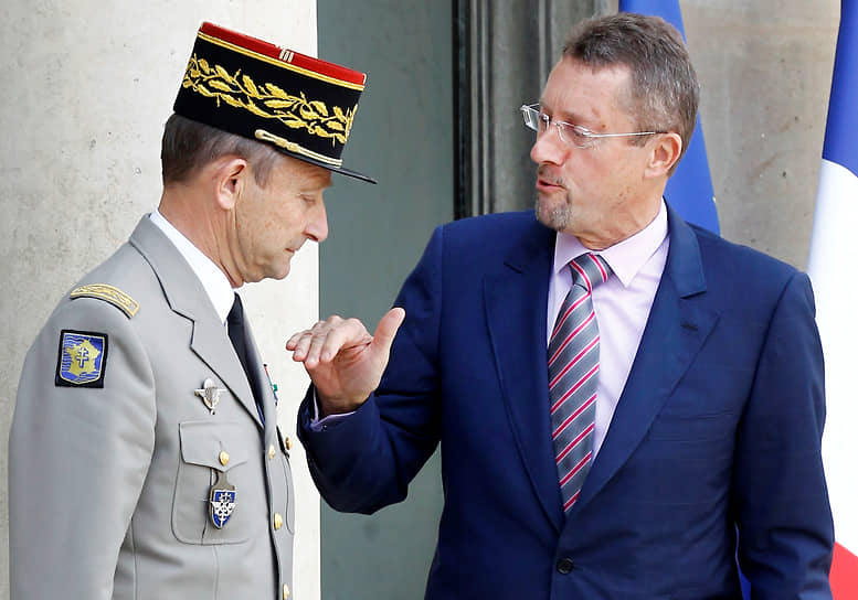 Бернар Бажоле (справа) в 2014 году