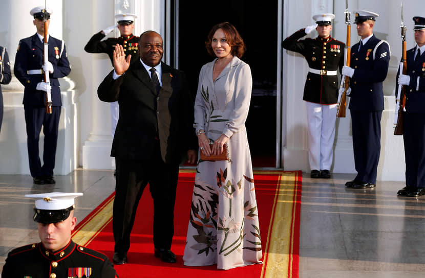 Али Бонго и его жена Сильвия Бонго в 2014 году