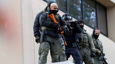 Белый дом судится с Калифорнией за право федеральных агентов скрывать лица