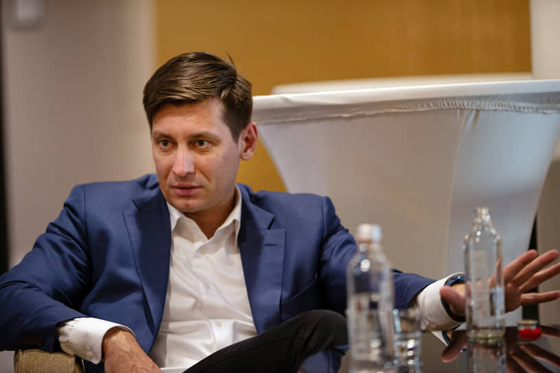 Дмитрий Гудков (признан иноагентом) в 2022 году