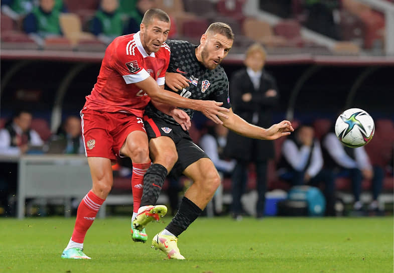 Никола Влашич (справа)