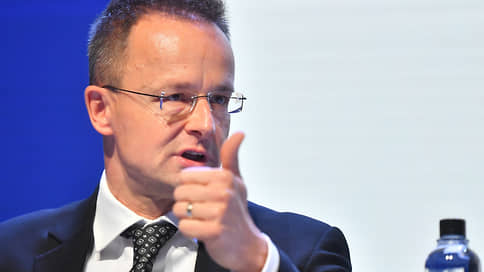 Сийярто: Россия и Венгрия договорились ускорить строительство АЭС Пакш-2