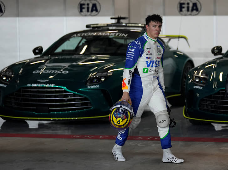 Исак Хаджар