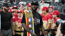 Американский боксер Теренс Кроуфорд лишился звания абсолютного чемпиона мира