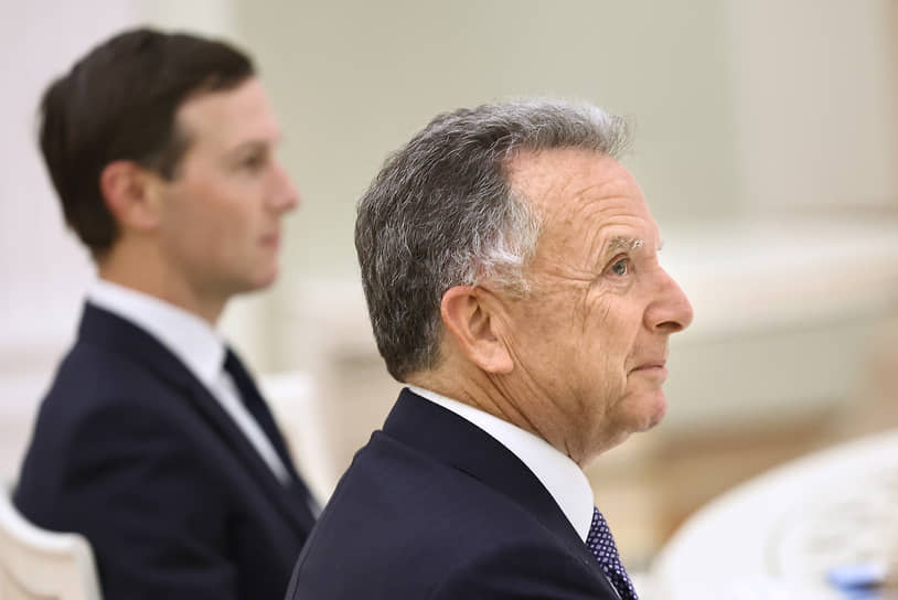 Зять Дональда Трампа Джаред Кушнер (слева) и спецпредставитель президента США Стив Уиткофф