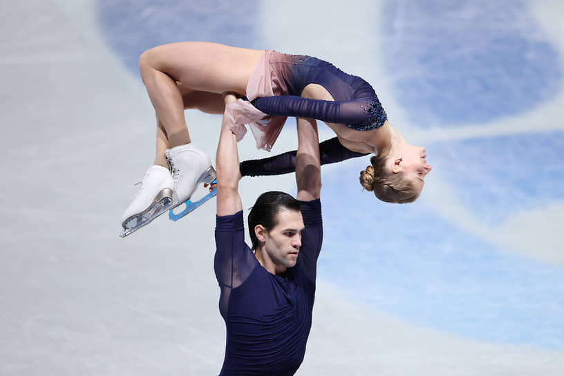 фигуристы Минерва Фабьенн Хазе и Никита Володин