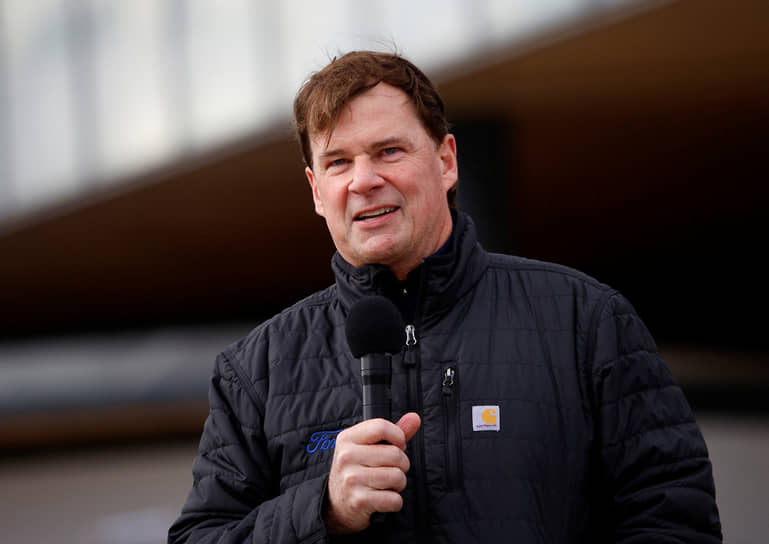 Генеральный директор Ford Motors Джеймс Фарли