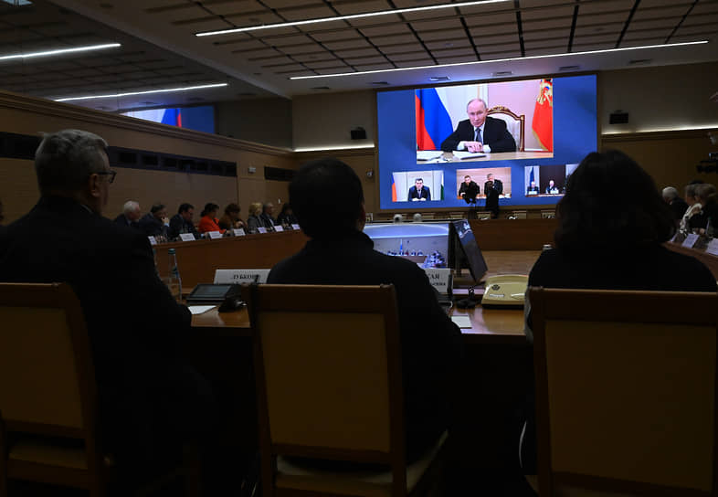 Владимир Путин на заседании Совета по правам человека