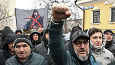 На митинг у посольства Армении в Москве пришли около 300 человек