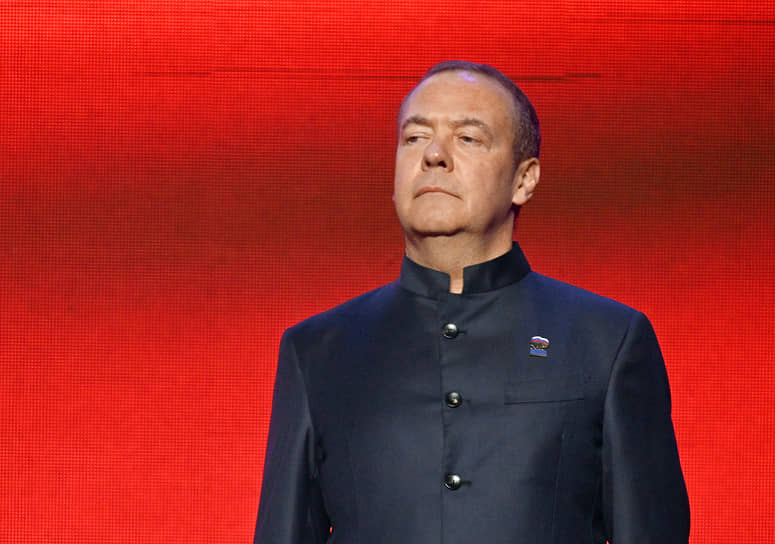 Заместитель председателя Совета безопасности России Дмитрий Медведев