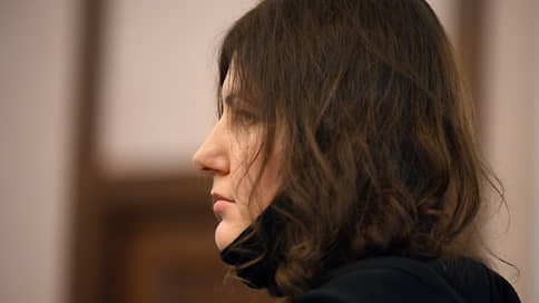 Покупательница квартиры Долиной потребовала выселить певицу