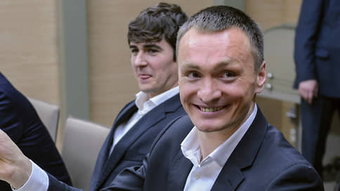 Мяус снял свою кандидатуру в пользу Дерипаски на выборах президента ФХМР