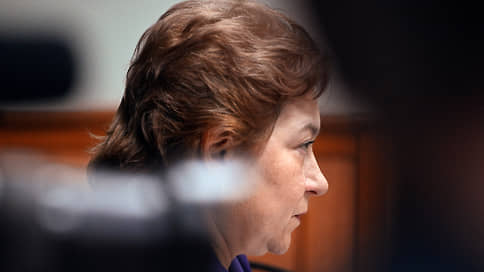 Лариса Долина предложила снять требование об оплате ЖКХ на временное проживание в квартире