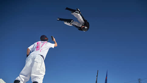 "Роза Хутор" приостановил продажу ски-пассов из-за отсутствия снега