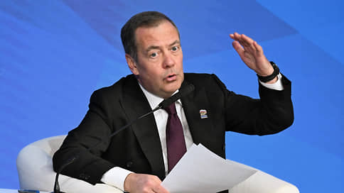 Медведев: США будут вводить санкции против России при любой погоде