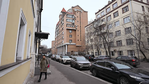 Лурье отказалась принимать квартиру в Хамовниках без присутствия Долиной