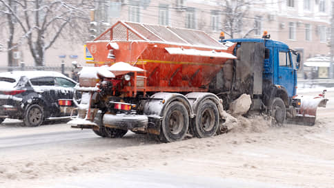 Глава Подмосковья призвал пересесть на общественный транспорт из-за снегопада