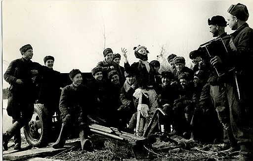 Военный юмор: солдаты исполняют «Песнь недобитого фрица»