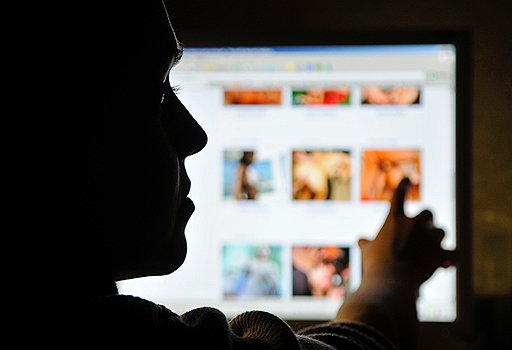 Порок обжил интернет, и всякий, кто ищет удовольствий или, напротив, спонсорства, найдет в Сети все, что пожелает
