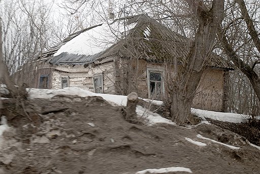 Эти дома тоже когда-то были и &quot;родовыми&quot;, и &quot;усадьбами&quot;. Остались лишь фотографии и развалюхи