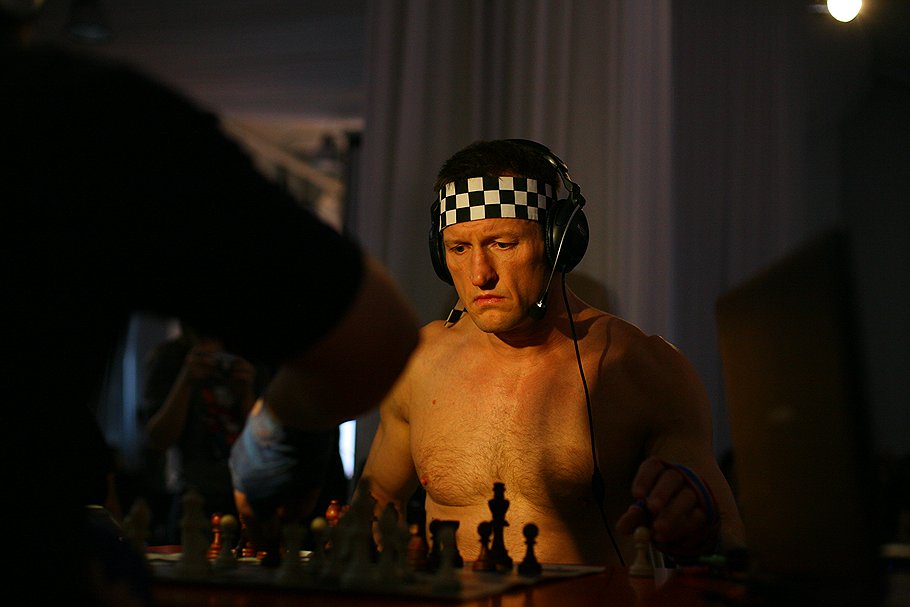 Несмотря ни на что, Энди старается серьезно относиться к спорту, который у многих вызывает улыбку