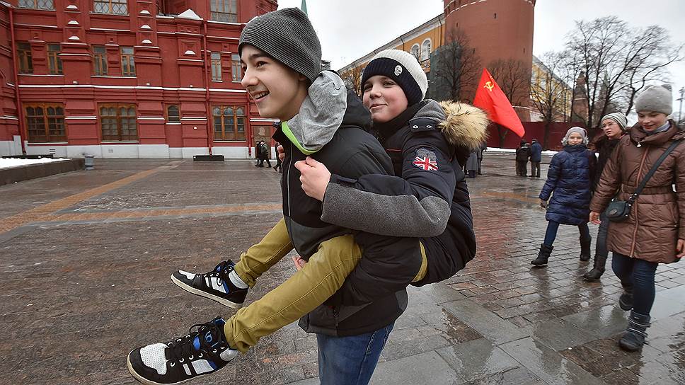 Возможно ли написать учебник, который ответит на все вопросы к прошлому и вызовы настоящего