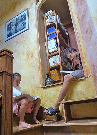 Дети читают, только часто не то, что одобрено родителями 
