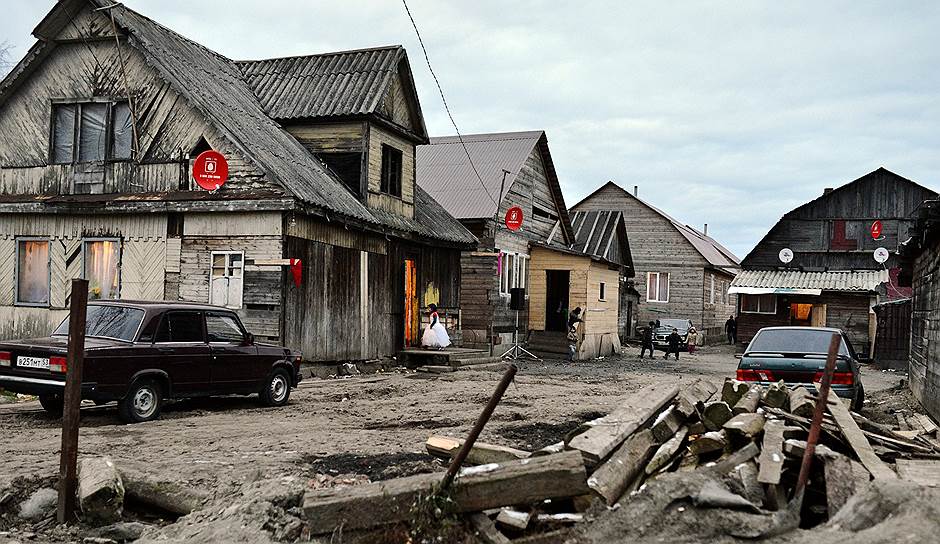 Дощатые домики в Пери за годы обросли пристройками, и пожара здесь опасаются все