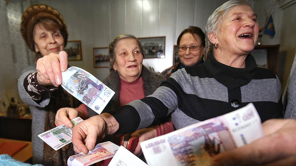 Как пенсионеры в Архангельской области сбросились на ремонт больницы