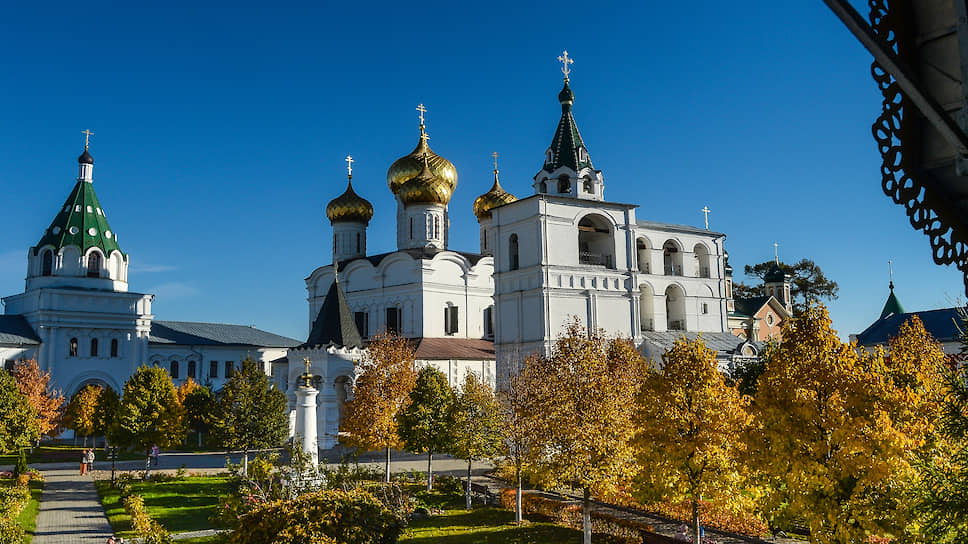 Ипатьевский монастырь, Кострома (XVI–XVII век)