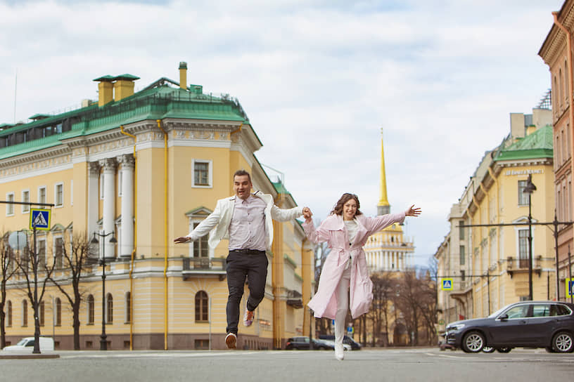 Когда весь город твой. Александр и Татьяна Рассветаевы только что расписались