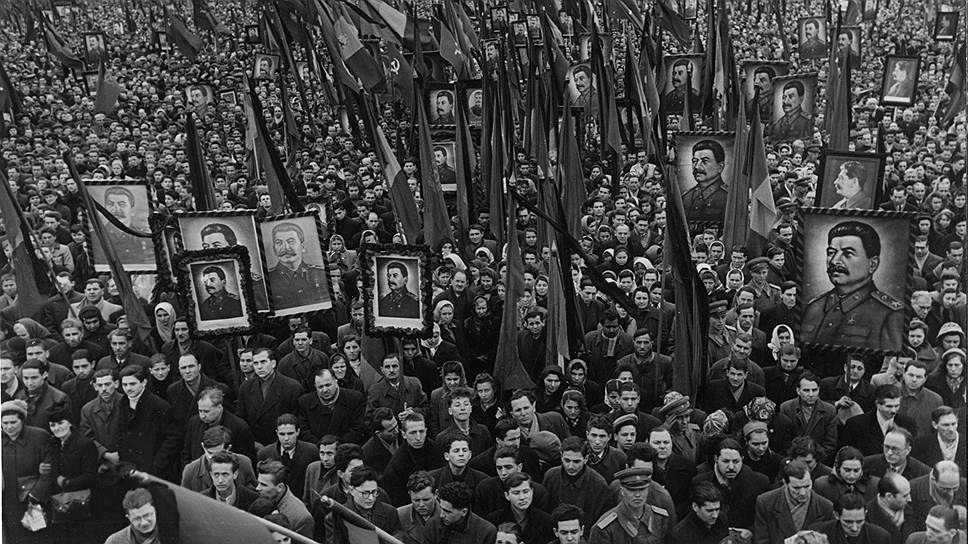 Похороны Сталина на десятилетия вперед задали канон общенародной скорби