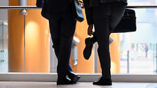 ОП предлагает повысить зарплаты региональных госслужащих