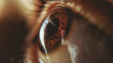 Роговица глаза восстанавливается за 1–3 дня после ожога бактерицидной лампой