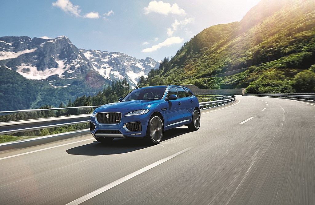 Jaguar F-PACE