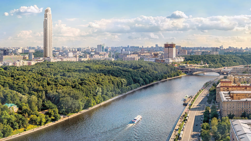 Вид на Five Towers с Фрунзенской набережной