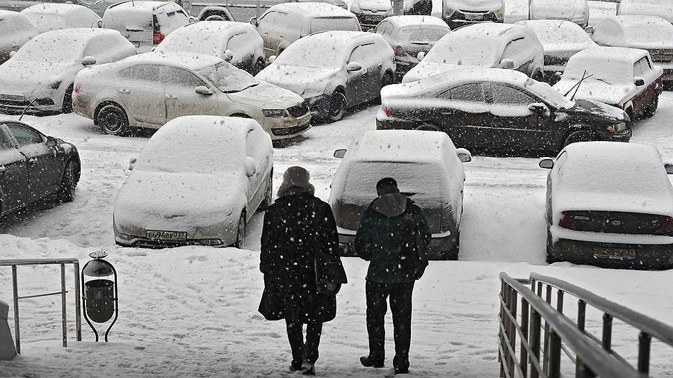 Ледяной дождь сковал Москву