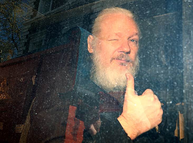 Основатель WikiLeaks Джулиан Ассанж