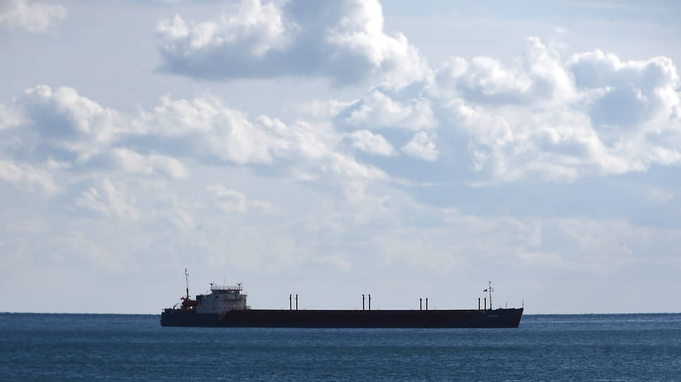 Безопасно ли использовать старые танкеры для транспортировки нефти