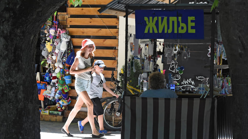Сколько стоить снять жилье у моря в России