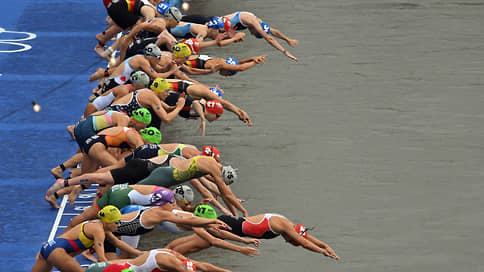 С Сены воды не пить // Триатлонисты продолжают жаловаться на формат проведения олимпийских заплывов