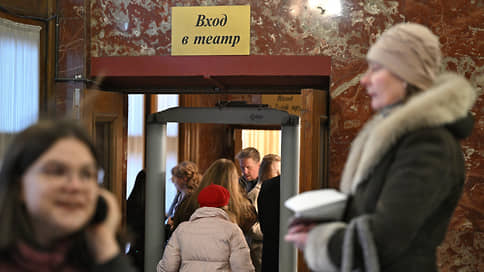 Театралы ждут ночи // Какая программа ждет зрителей в Москве 27 и 28 марта