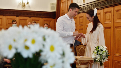 Торжество по билетам становится популярнее // Яна Лубнина  о платном входе на свадьбу