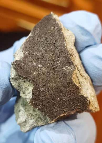 Фрагменты метеорита, который 27 октября пролетел в небе над Тверской и Новгородской областями