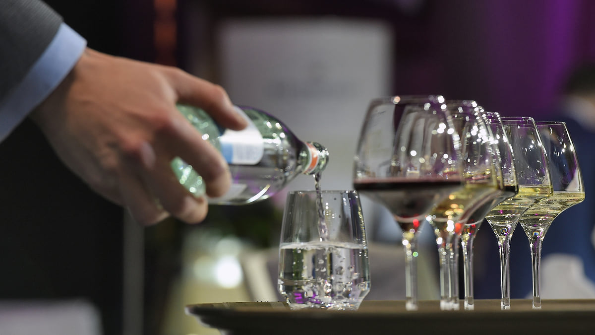 Маркетплейсы откроют вино